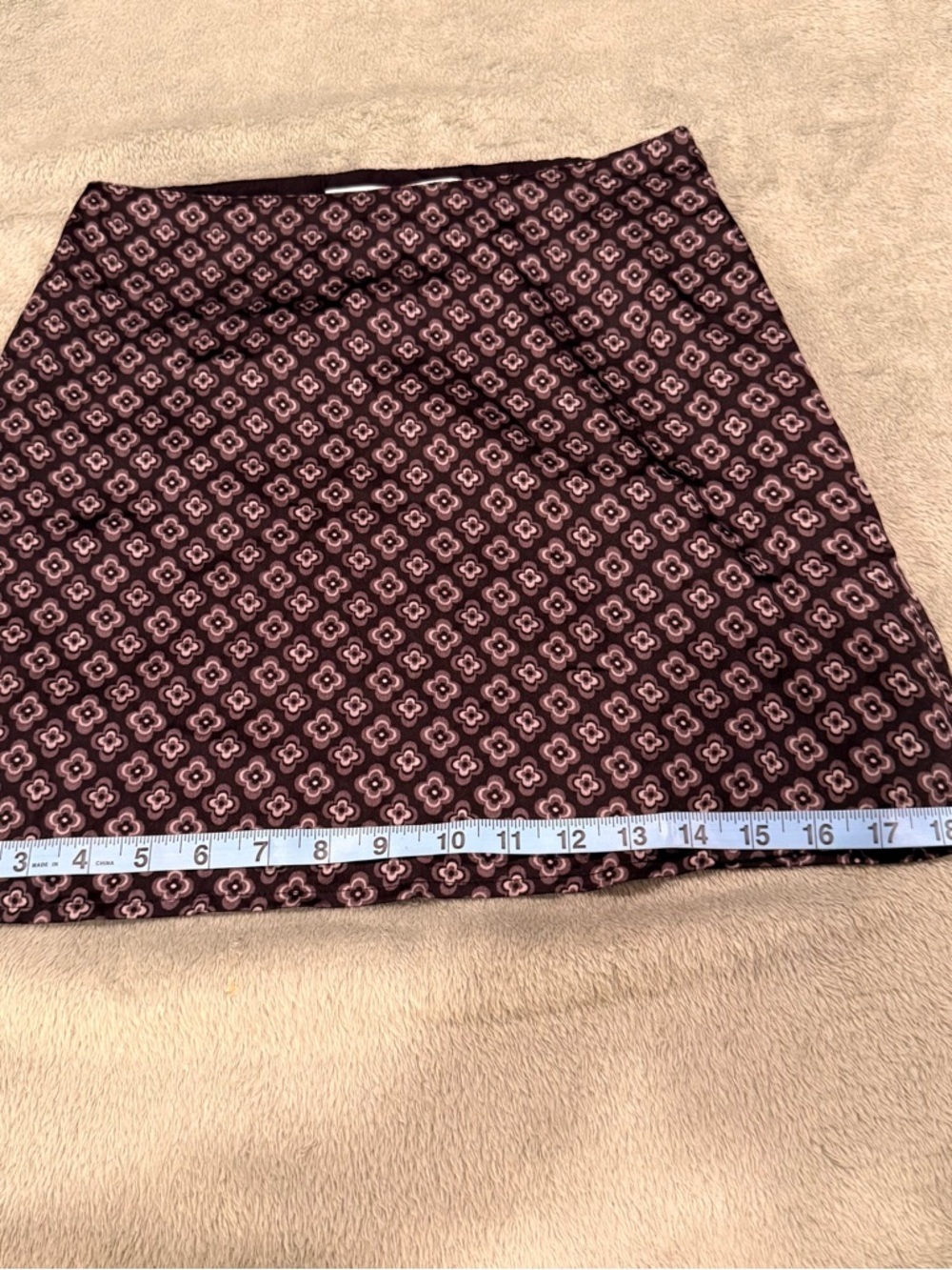 Hollister Ultra High-Rise Satin Mini Skirt XS Black Brown Floral Geometric NWT - Picture 10 of 11